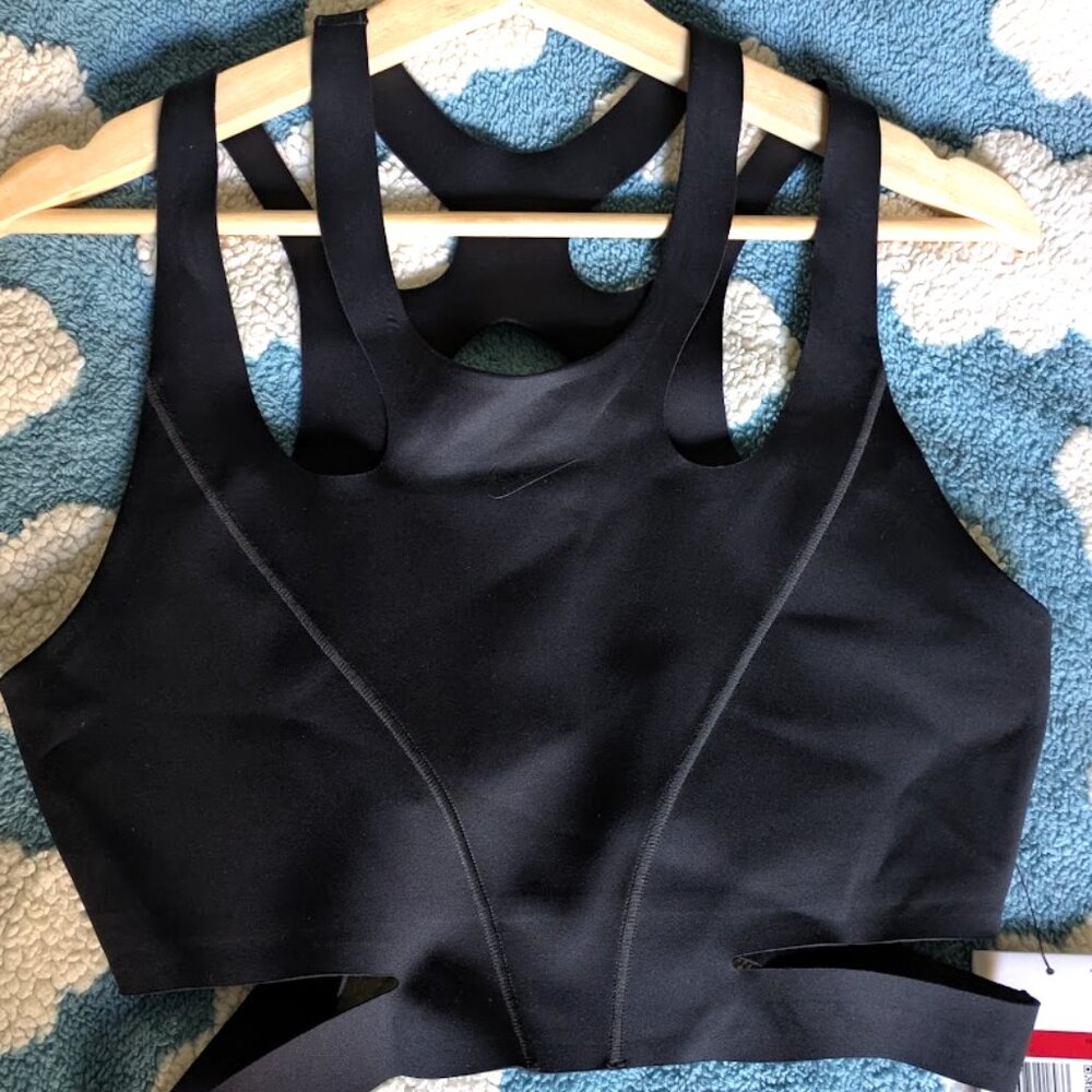 Nike FutureMove Bra L